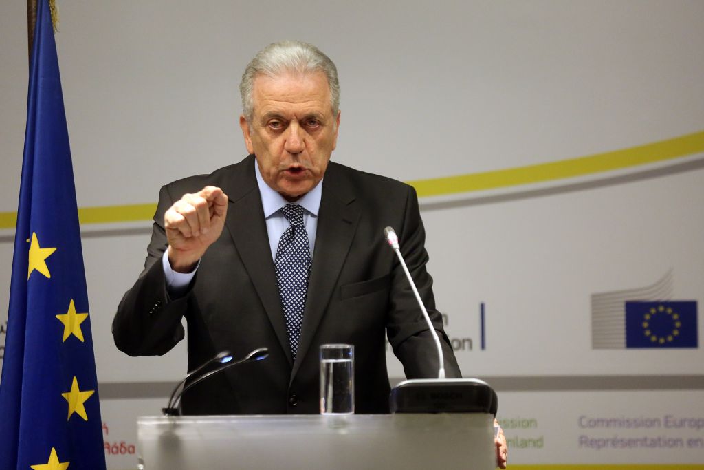 Αβραμόπουλος: Πρόκληση η διακίνηση και χρήση ναρκωτικών