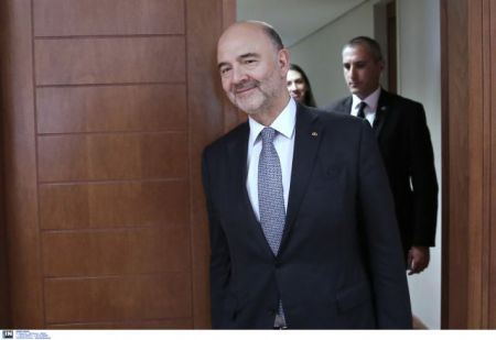 Μοσκοβισί: Η Ελλάδα έχει εισέλθει σε τροχιά ανάπτυξης