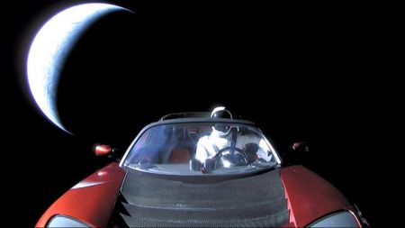 Βιοαπειλή για τον Άρη το Tesla Roadster που μεταφέρει ο Falcon Heavy