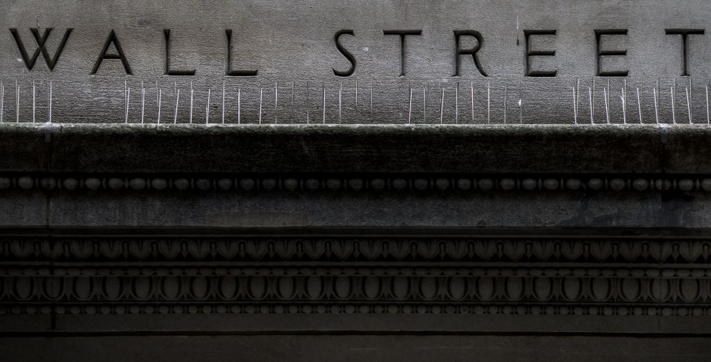 Wall Street: Οι δασμοί Τραμπ κλονίζουν το αμερικανικό χρηματιστήριο