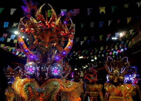 Βολιβία: Είκοσι ένας νεκροί την πρώτη ημέρα του καρναβαλιού