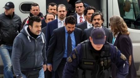 Και τρίτο τουρκικό αίτημα για έκδοση των 8 Τούρκων αξιωματικών