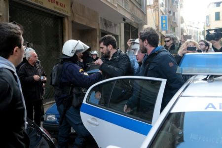 Υπό αστυνομική επιτήρηση 24 συμβολαιογραφικά γραφεία