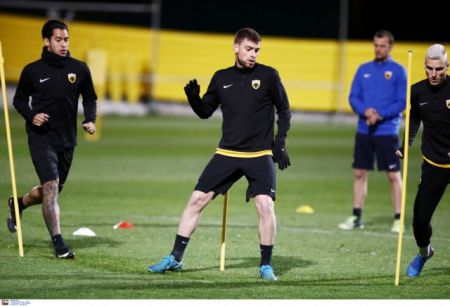 Με 20 πoδοσφαιριστές αναχωρεί για Κίεβο η ΑΕΚ