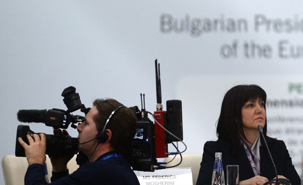 Η Σόφια θέλει να βρεθεί λύση με το όνομα της ΠΓΔΜ αλλά θέτει όρους