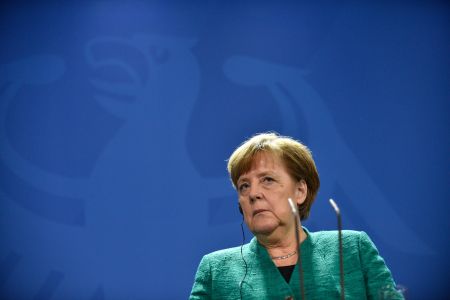 Μέρκελ: Προτεραιότητα η ΟΝΕ και η μετανάστευση