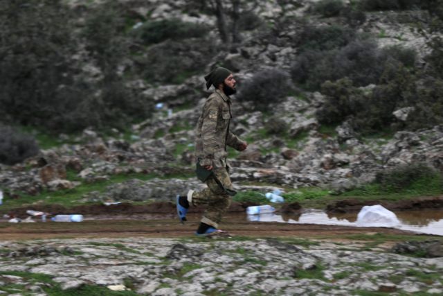 Κουρδικές δυνάμεις έπληξαν στρατιωτικούς στόχους σε τουρκικό έδαφος
