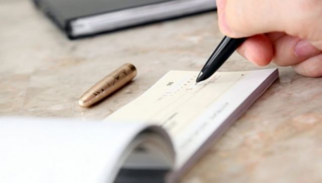 Υποχώρησαν οι ακάλυπτες επιταγές τον Ιανουάριο