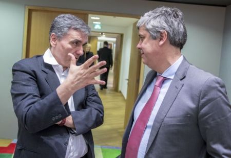 Η μπάλα στο Eurogroup πλέον για την δόση των 5,7 δισ.