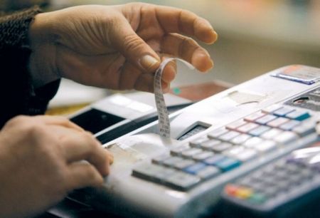 «Λαβράκια« έβγαλαν οι έλεγχοι της Οικονομικής Αστυνομίας