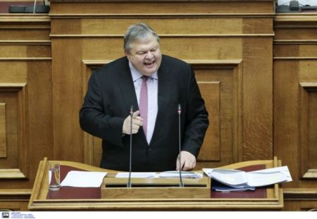 Βενιζέλος για Novartis: H κυβερνητική πλειοψηφία υπέστη συντριβή