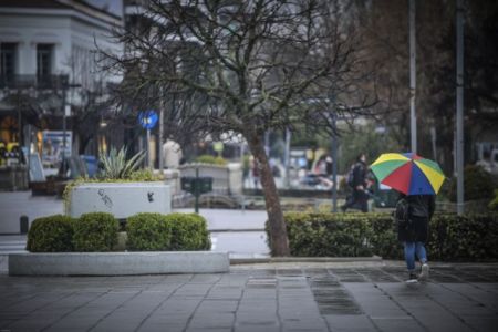 Καταρρακτώδεις βροχές και πολύ χιόνι από το πρωί του Σαββάτου
