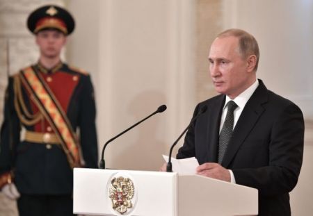 Δεν θα τρομάξει τους Ρώσους στο προεκλογικό του διάγγελμα