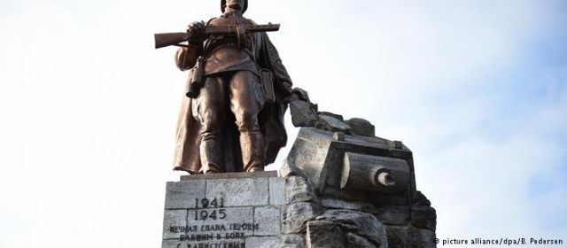 DW: 100 χρόνια Κόκκινος Στρατός