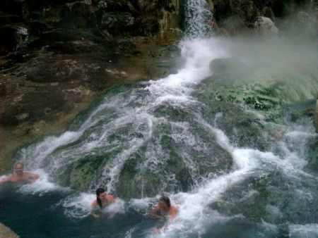 Στο σφυρί βγάζει το ΤΑΙΠΕΔ ιαματικές πηγές
