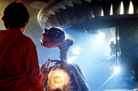 Μίτσιο Κάκου: Επαφή με εξωγήινους το αργότερο έως το 2100