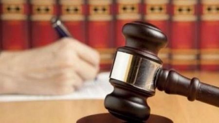 Συμβολαιογράφοι: Δεν θα δεχτούμε στο εξής απειλές και εκβιασμούς