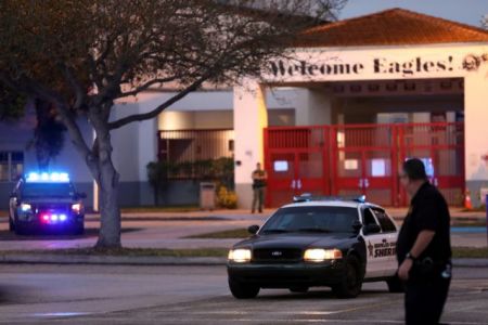 ΗΠΑ – Φλόριντα: Συνέλαβαν τον αδελφό του μακελάρη έξω από το Λύκειο