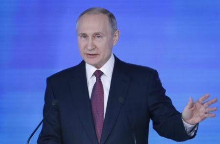 Πούτιν: Οφείλουμε να μειώσουμε 50% το ποσοστό της φτώχειας