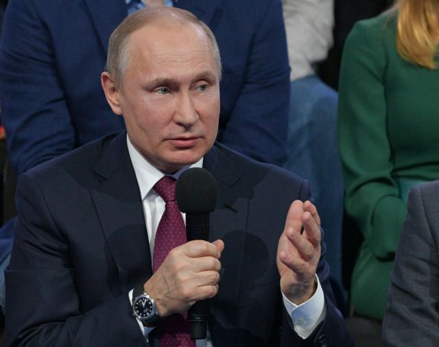 Αποδείξεις για τη ρωσική εμπλοκή στις αμερικανικές εκλογές, ζήτησε ο Πούτιν