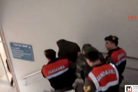 Κρατούμενοι τουλάχιστον όλο τον Μάρτιο οι δύο έλληνες στρατιωτικοί