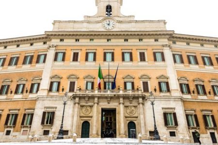 Ιταλία: «Εκλογική σιγή» πριν ανοίξουν οι κάλπες για τις βουλευτικές