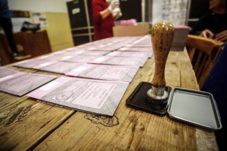 Η Ιταλία στις κάλπες για τις κρίσιμες βουλευτικές εκλογές – Ο ρόλος της αποχής