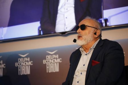 Κουρουμπλής: Ανοιχτός σε άνευ προκαταλήψεων διάλογο με τους εφοπλιστές