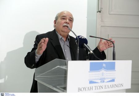 Αιχμές Βούτση για την «πολιτική και πολιτισμική έκπτωση» της Βουλής