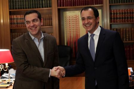 Οι τουρκικές προκλήσεις στη συνάντηση Τσίπρα-Χριστοδουλίδη