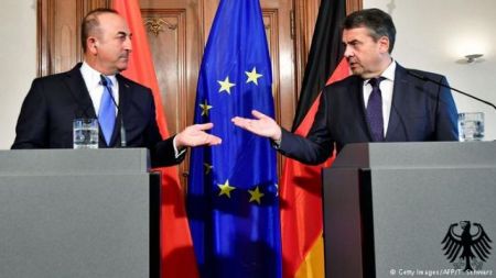 DW-Τσαβούσογλου: «Ο φίλος μου Ζίγκμαρ Γκάμπριελ»