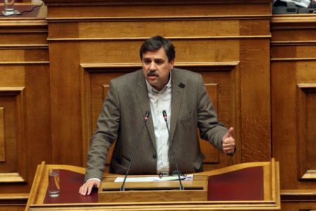 Ξανθός: Σημαντική η συμβολή του ΕΟΦ στην υπόθεση των αντικαρκινικών