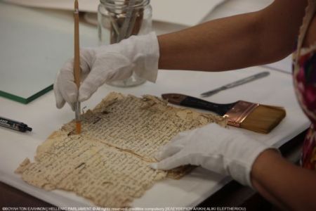 Από τα αζήτητα της Ιστορίας στην ανασύσταση του παρελθόντος