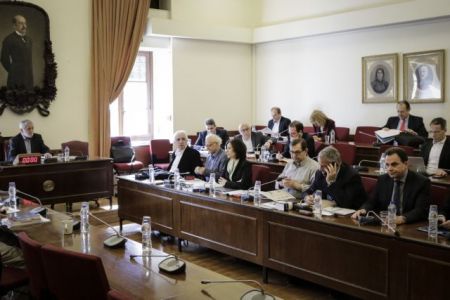 Προανακριτική στα… τυφλά για τη Novartis