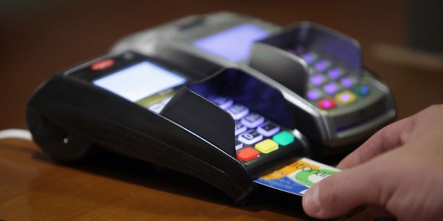 POS ή πρόστιμο 1.500 ευρώ: Τελευταία ευκαιρία για επιχειρησεις