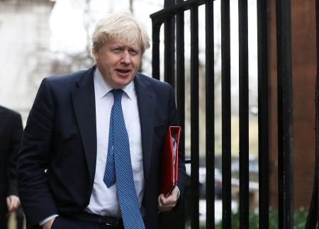 Τζόνσον: «Δεν έχουμε τίποτα εναντίον των Ρώσων»