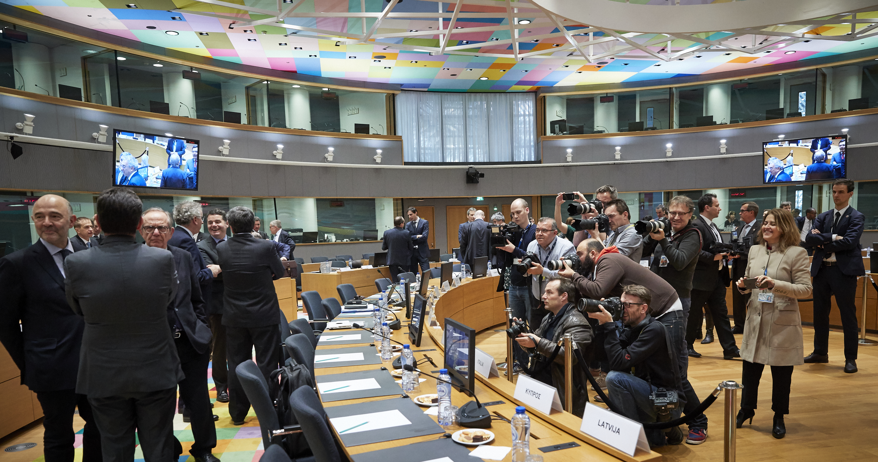 Eurogroup: Πριν το τέλος Μαρτίου η εκταμίευση της δόσης  – 100 ημέρες για την τελική συμφωνία – πακέτο