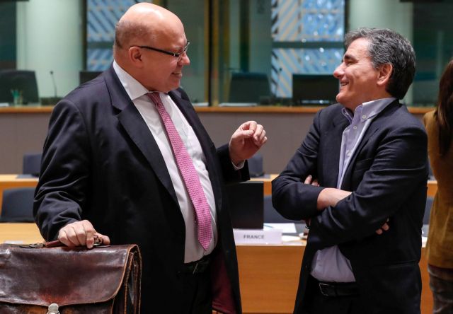 Διπλή επιτήρηση αντί καθαρής εξόδου