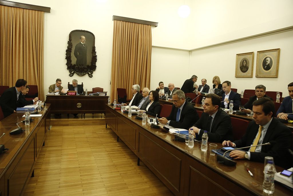 Η ΔΗΣΥ προανήγγειλε την αποχώρησή της από την Προανακριτική για την Novartis