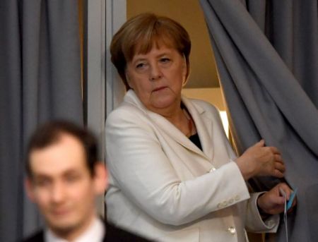 DW: Τέταρτη φορά καγκελάριος η Μέρκελ