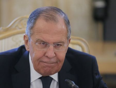 Λαβρόφ προς ΗΠΑ: Μην σκεφτείτε να πλήξετε τη Δαμασκό