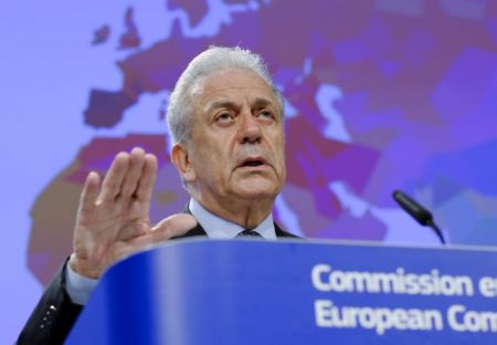 Αβραμόπουλος: Ευχή για γρήγορη επιστροφή των δύο στρατιωτικών