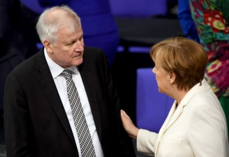 Ο Ζέεχοφερ για τους μουσουλμάνους της Γερμανίας