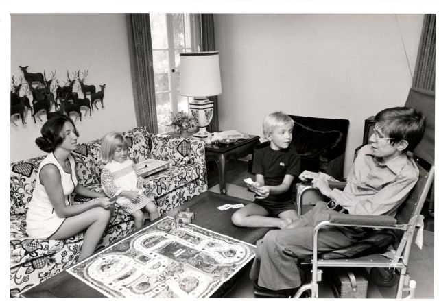 Στίβεν Χόκινγκ: Ασε με να κάνω λάθος…