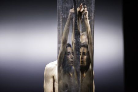 Σάσα Βαλτς: «Είμαστε ο καθρέφτης της πραγματικότητας»