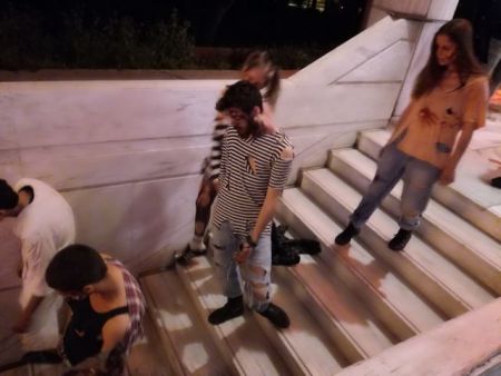 Έκθεση «νεκροζώντανων» στο Ωδείο Αθηνών μέχρι τις 18 Μαρτίου