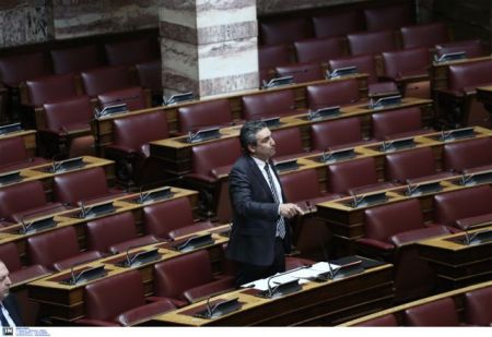 Ομόφωνη πολιτική αποδοκιμασία της Επιτροπής Δεοντολογίας για τη συμπεριφορά Α. Φωκά