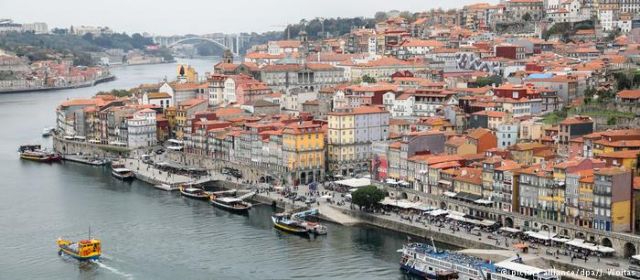 DW-Πορτογαλία: Από την τρόικα στη «σκιώδη» λιτότητα