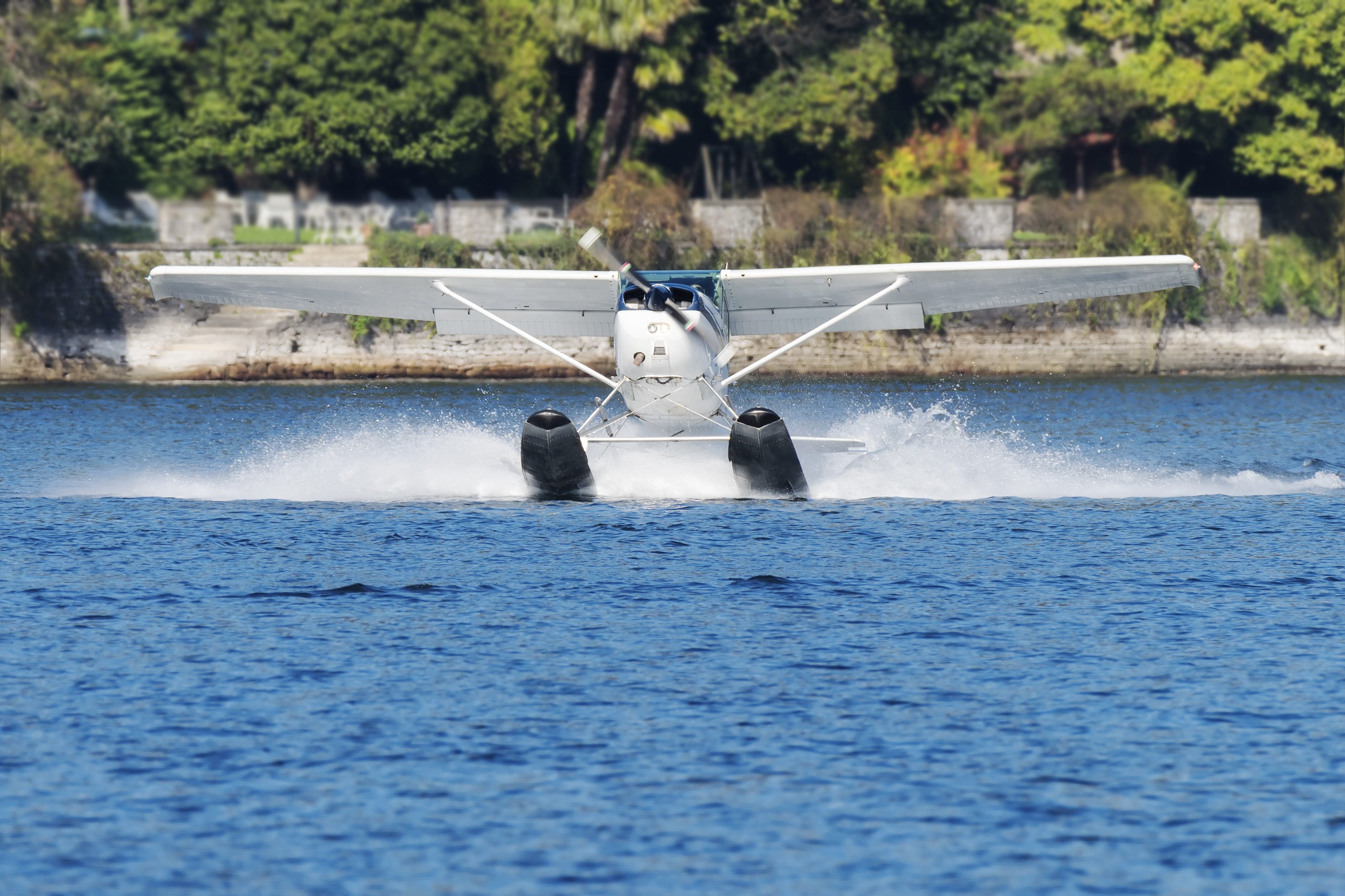 Στην αναμονή επενδύσεις €250 εκατ. στα υδροπλάνα