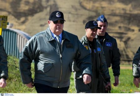 Buzzfeed: Ανθρωπος των Ρώσων στην ελληνική κυβέρνηση ο Πάνος Καμμένος